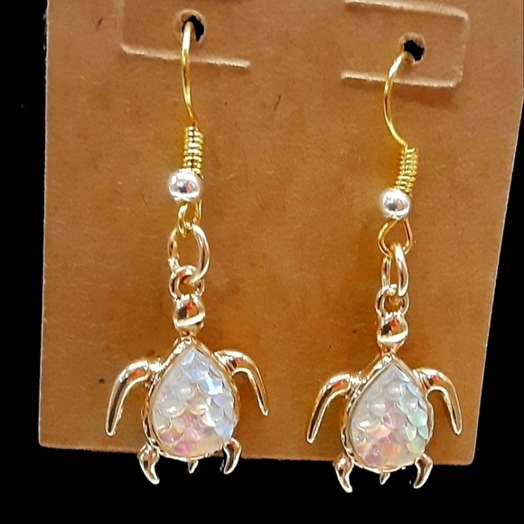 Turtle Earrings - Picture 1 of 1